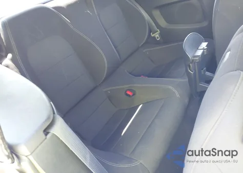 2015 Ford Mustang V6 from USA, damaged, VIN 1FATP8EM1F5397545